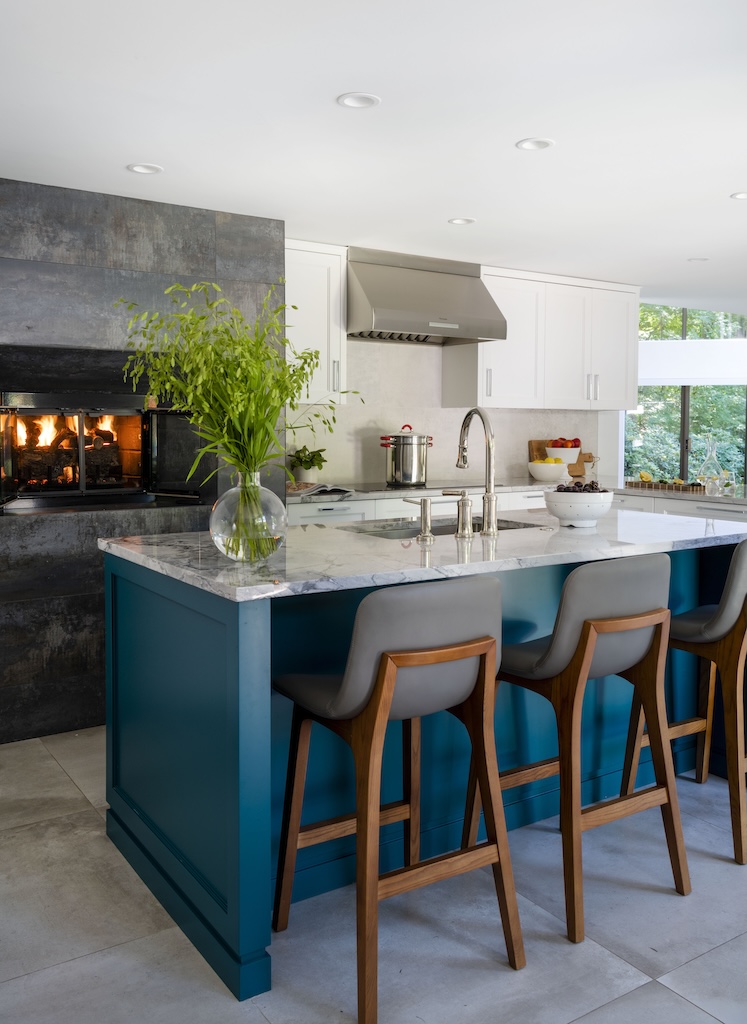 Amy Lynn Interiors Boston Tower 22