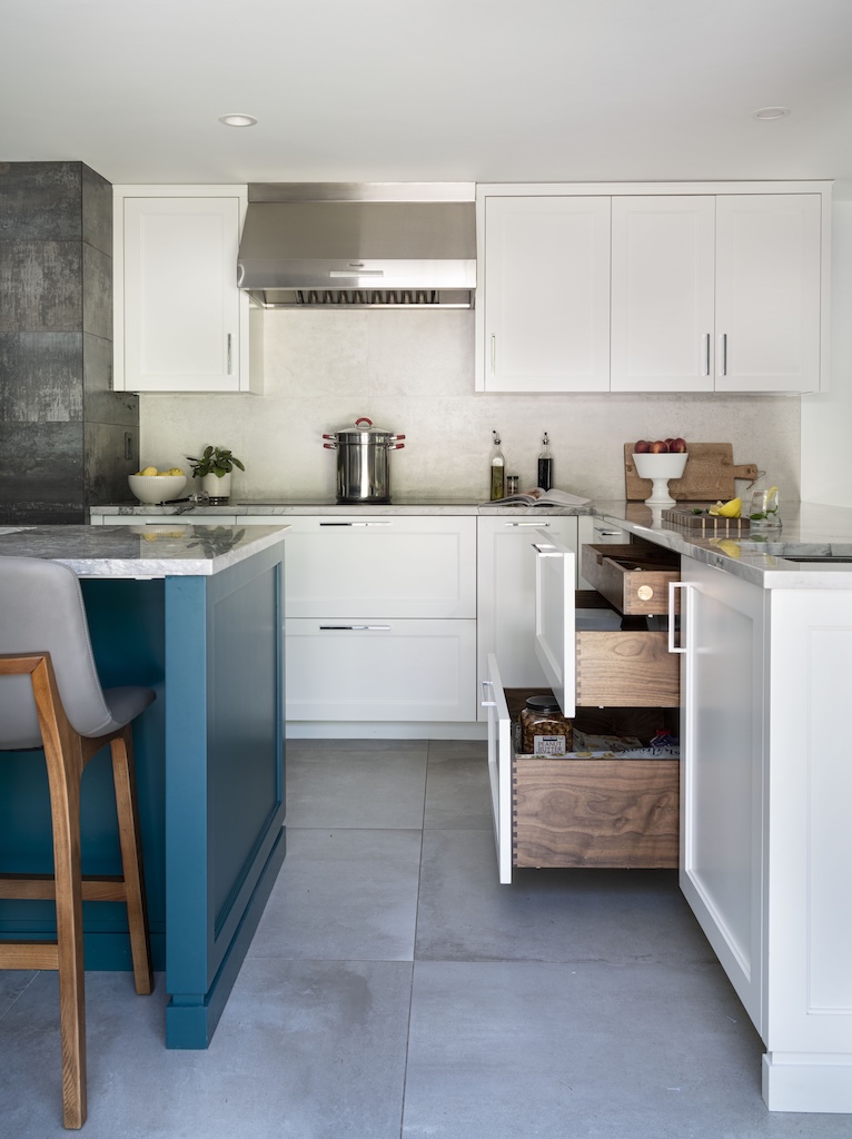 Amy Lynn Interiors Boston Tower 25