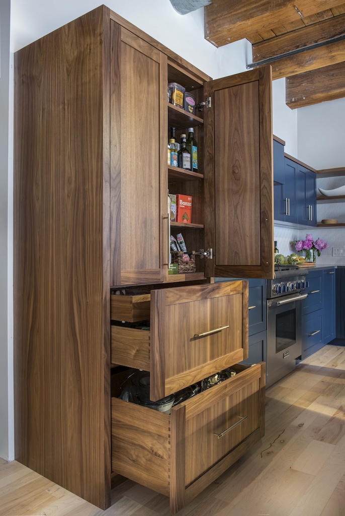 Amy Lynn Interiors Boston Wormwood 11