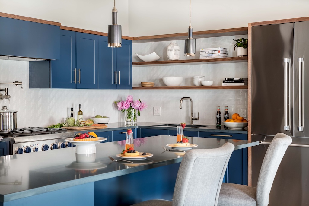 Amy Lynn Interiors Boston Wormwood 13