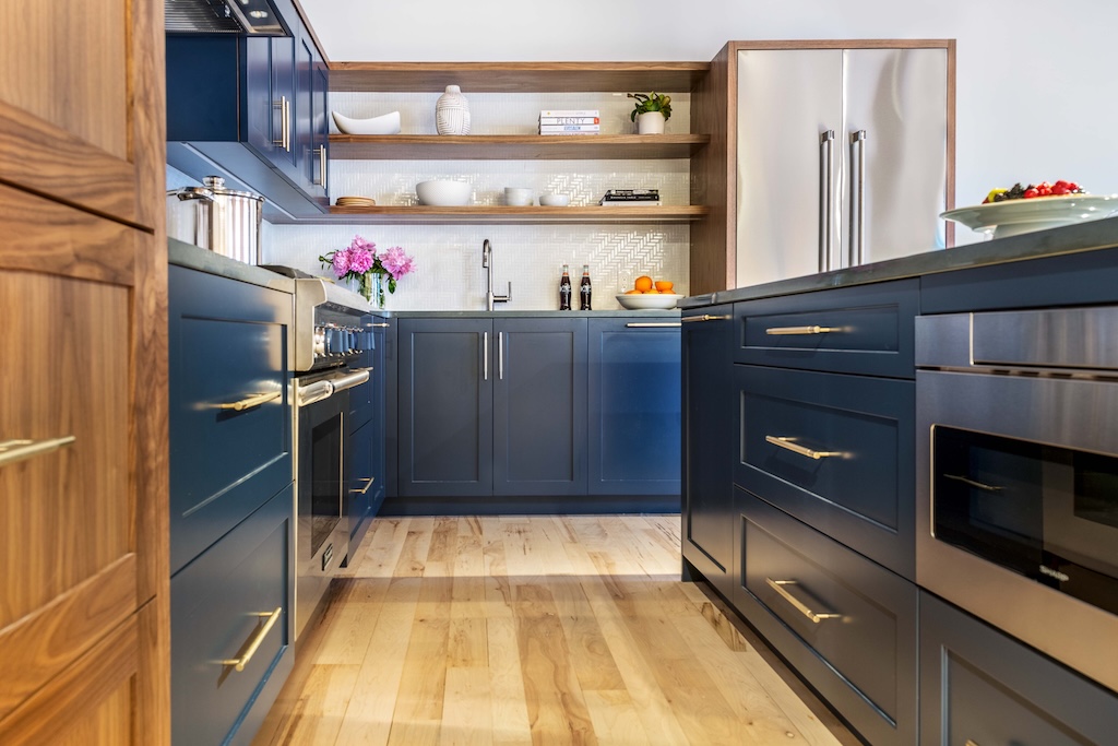 Amy Lynn Interiors Boston Wormwood 17